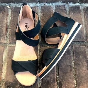 New wo Box Life Stride Zoom Peep Toe Sandal in Black | Size 9.5